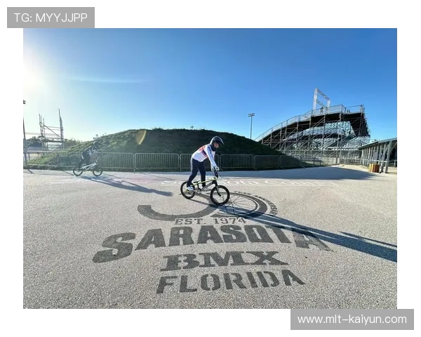 老友重逢:北京AXIS比赛成BMX车手家庭聚会,友谊与奖牌同收获